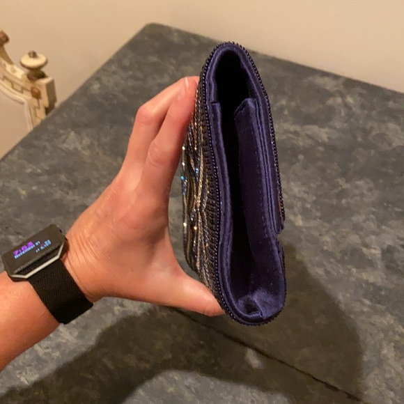 Stuart Weitzman hand bag. - Picture 3 of 8